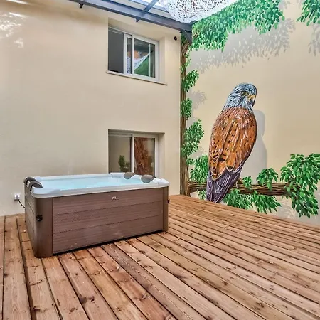 Apartment Nocnoc - L'oli 102m2 Avec Patio Et Jacuzzi Bordeaux